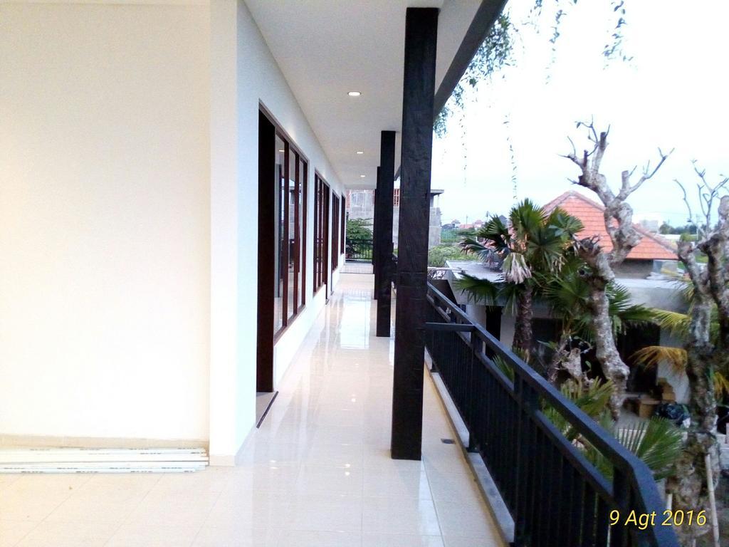 Grandpa Guest House Canggu Exteriér fotografie