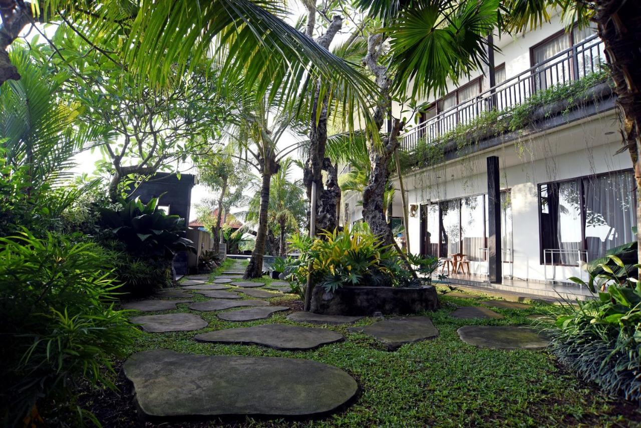 Grandpa Guest House Canggu Exteriér fotografie